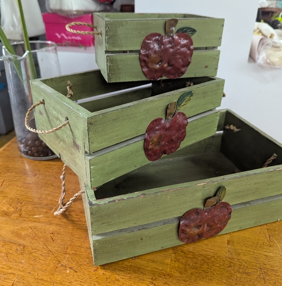 Adorable 3pc Apple Green Wooden Crates With Handles - Picture 2 of 13